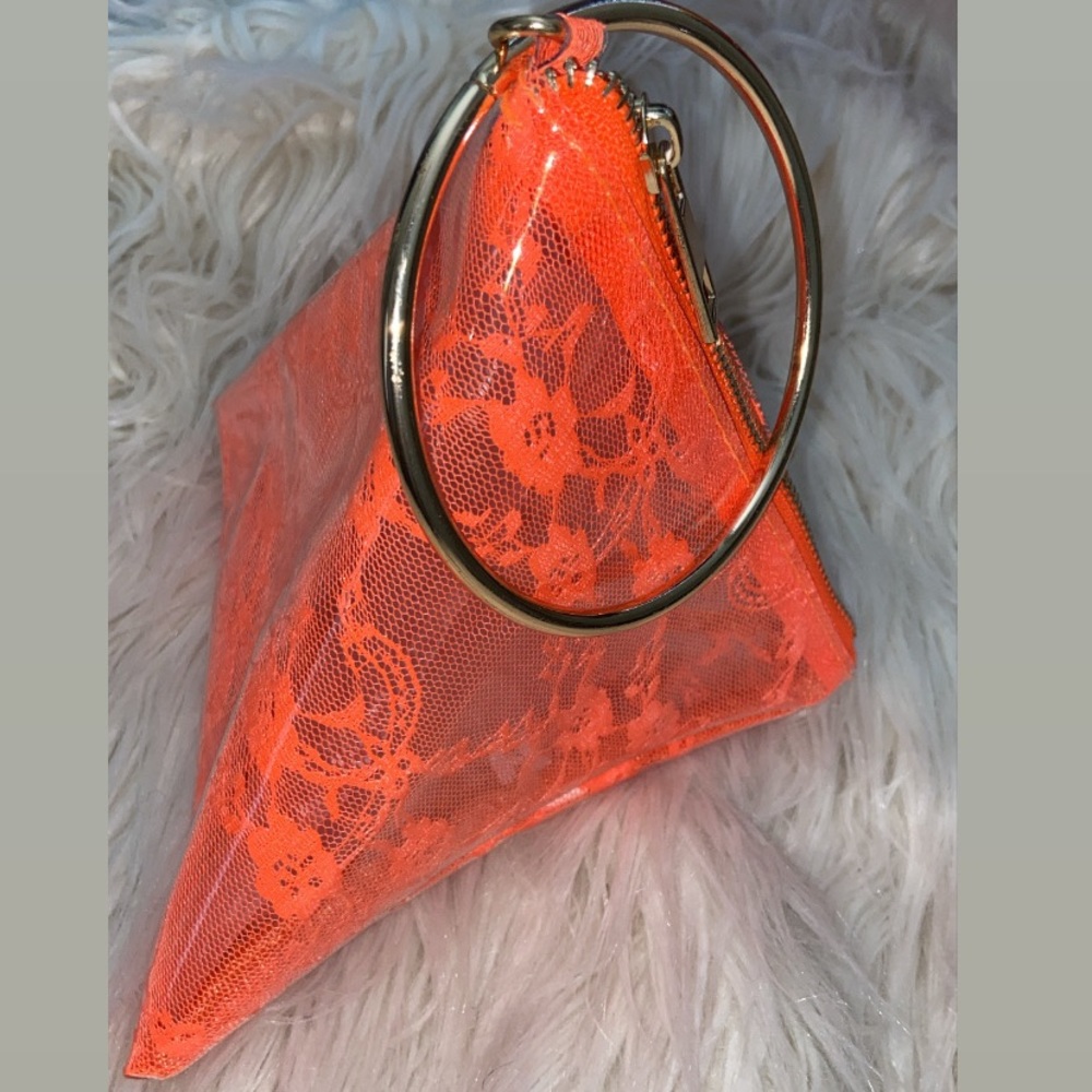 Wristlet
